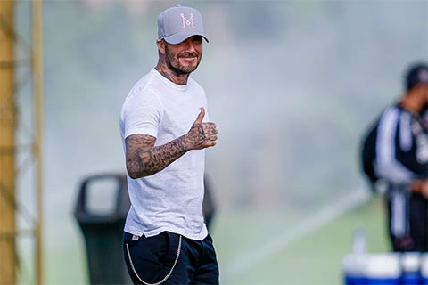 Beckham đã đến thăm buổi tập của ĐT Anh
