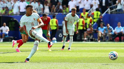 Mbappe đã đá hỏng 11 mét trước Morocco