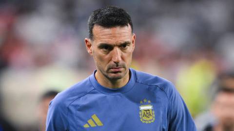 HLV Lionel Scaloni đang trung thành áp dụng sơ đồ kim cương cho Argentina