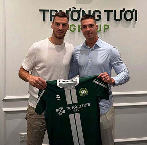 Milos Vulić - tiền vệ từng khoác áo ĐT Serbia cũng hoàn tất các thủ tục gia nhập CLB Đồng Nai