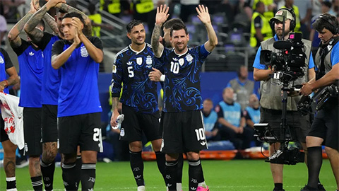 Argentina sẽ mặc áo xanh đậm thay vì màu áo truyền thống khi đối đầu Anh tại bán kết World Cup 2026