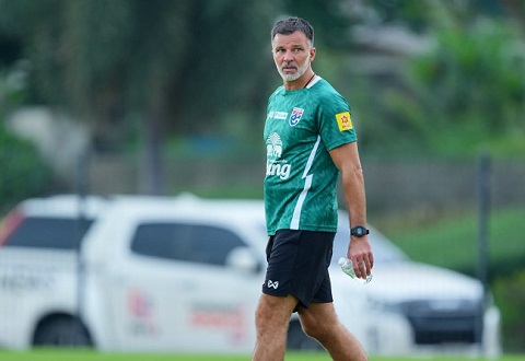 HLV Anthony Hudson đánh giá cao ĐT Việt Nam - Ảnh: Thailand FA