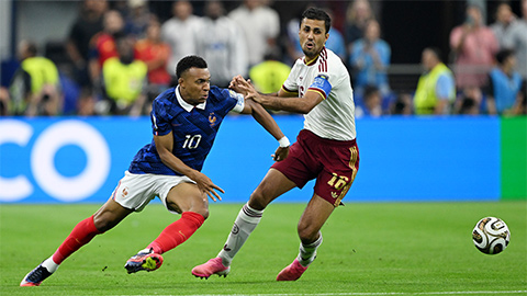 Rodri đã khiến Mbappe nói riêng và tuyển Pháp nói chung "tắt điện" hoàn toàn