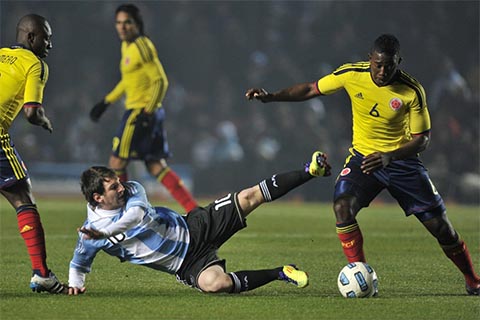 Họ không cho Messi có cơ hội chơi bóng theo ý mình muốn