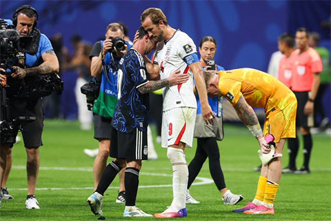 Kane và đồng đội đã có hơn 1 giờ thi đấu ấn tượng trước Argentina