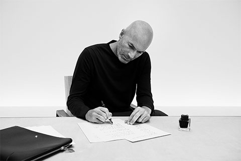 HLV Zidane chưa thể tiếp quản băng ghế huấn luyện tuyển Pháp
