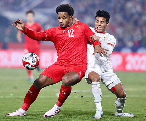 Son đang là đương kim vua phá lưới, cầu thủ xuất sắc nhất AFF Cup 2024 - Ảnh: Đức Cường 