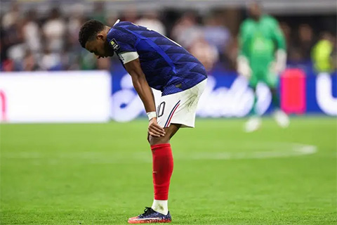 Kylian Mbappe suy sụp sau trận bán kết World Cup 2026