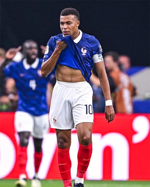 Mbappe bất lực trước lối chơi kỵ giơ của Tây Ban Nha