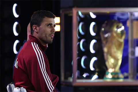 Chỉ cần chức vô địch World Cup nữa là Rodri hoàn thiện bộ sưu tập danh hiệu vĩ đại