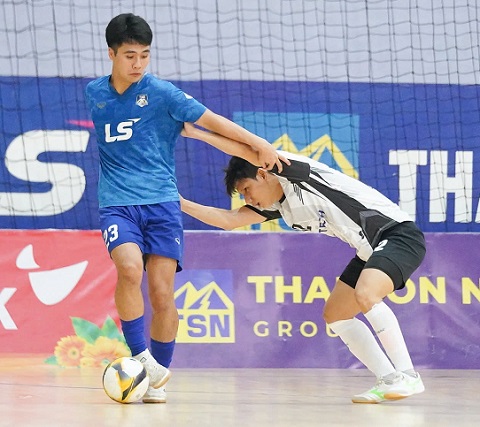 Đa Hải ghi bàn khai thông thế bế tắc cho Thái Sơn Bắc. Ảnh: Nguyễn Khanh