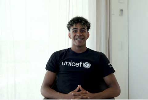 Yamal bắt đầu tạo ảnh hưởng bên ngoài bóng đá khi làm đại sứ cho UNICEF - Ảnh: unicef usa
