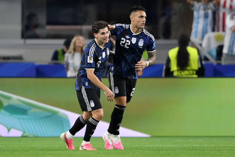 Những cái tên như Alvarez hay Martinez có đủ sức kéo con tàu Argentina trong kỷ nguyên mới?