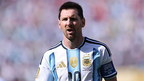 Messi trở thành cầu thủ nam đầu tiên đá chính trong 3 trận chung kết World Cup