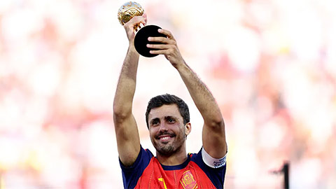 Rodri giành Quả Bóng Vàng World Cup 2026
