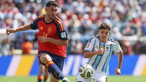 Tây Ban Nha gần như không cho Argentina chơi bóng
