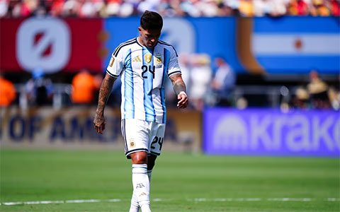 Enzo có một kỳ World Cup thành công trước khi bị thẻ đỏ