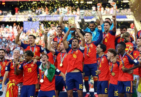 Nhìn vào độ tuổi, chiều sâu lực lượng và tính kế thừa của La Roja, họ sẽ còn nguy hiểm hơn ở EURO 2028. Ảnh: Japan Times