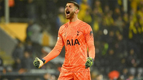 Vicario trên đường rời Tottenham