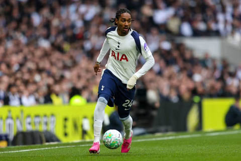 Tottenham không thích bán người cho MU - Ảnh: @KallumStubbs97