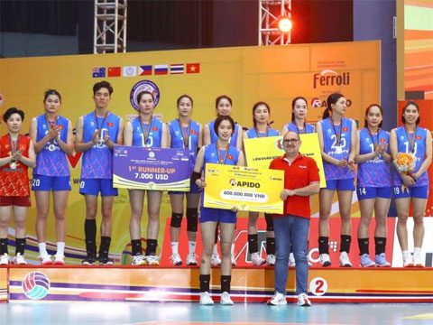 Tuyển bóng chuyền nữ Việt Nam giành ngôi á quân VTV Cup 2025. Ảnh: Usports