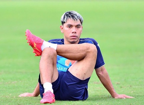 Tiền vệ Cao Văn Triền 