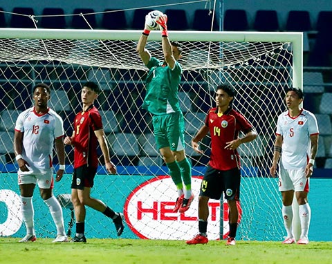 ĐT Việt Nam may mắn khi không chịu bàn thua trước Timor Leste - Ảnh: Anh Khoa 