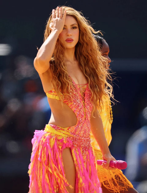 Ở tuổi 49 song Shakira vẫn rất trẻ đẹp