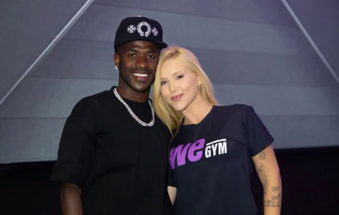 Vinicius vừa tái hợp Virginia Fonseca