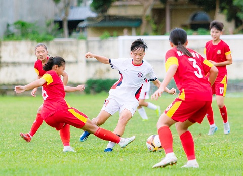 Sơn La (trắng) đã thắng đậm 