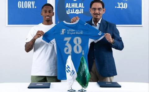 Summerville có giá 70 triệu euro, và nhận mức lương điên rồ ở Al Hilal