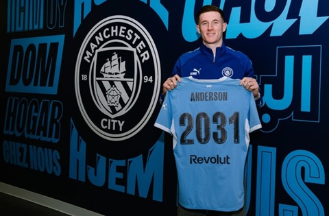 Elliot Anderson là "bom tấn" của Man City mùa Hè này