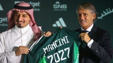 Mancini từng từ bỏ ĐT Italia vì những đồng tiền của dầu mỏ