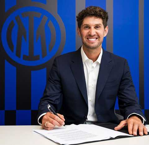 Stones chính thức ký hợp đồng với Inter có thời hạn đến mùa hè năm 2028 - Ảnh: @Inter_en
