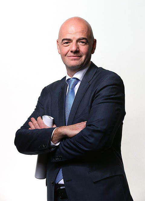 UEFA ngày càng không vừa mắt Infantino