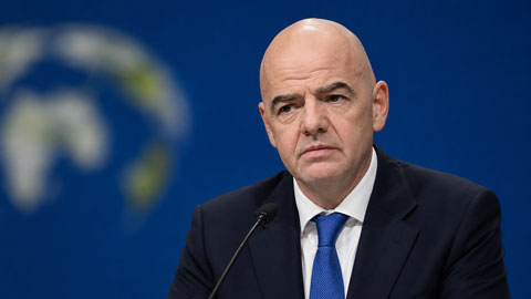 Chiếc ghế chủ tịch FIFA của Infantino cũng đang bị lung lay