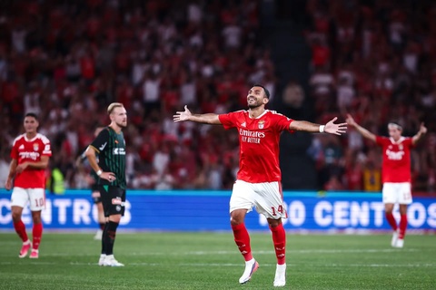 Chân sút người Hy Lạp lại vừa ghi 4 bàn giúp Benfica ngược dòng tại Europa League. Ảnh: Tribuna Expresso
