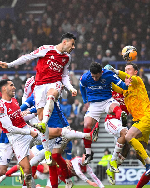 Chỉ có các CLB ở Ngoại hạng Anh mới mua được Martinelli (11)? - Ảnh: @brfootball