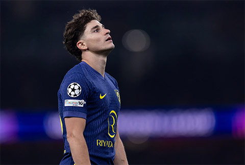 Alvarez từng công khai muốn rời Atletico để tới Barca