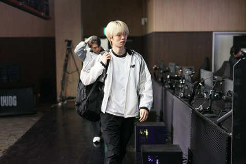 Xạ thủ trẻ Park "Fenrir" Kang Jun đang gây sốt tại KT Rolster với màn trình diễn ấn tượng