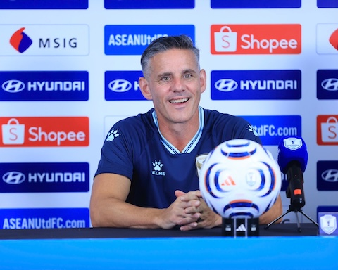 HLV John Herdman của Indonesia. Ảnh: Đức Cường 