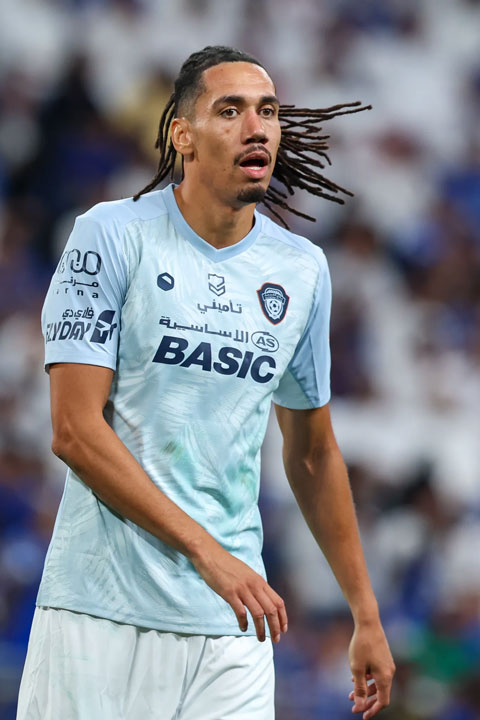 Smalling vừa kết thúc hợp đồng với Al Fayha - Ảnh: Getty Images