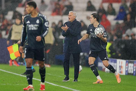 Mourinho có hàng công như ý