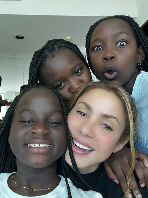 Shakira coi nhóm nhảy Ghetto Kids như con ruột