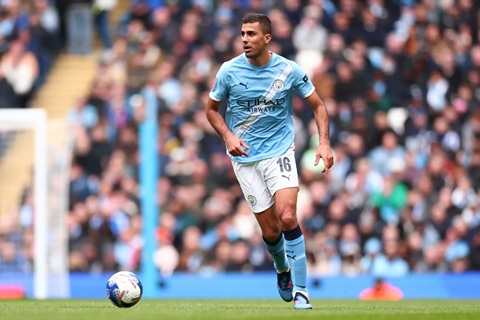 Man City vẫn chưa tìm được người thay thế lý tưởng cho Rodri