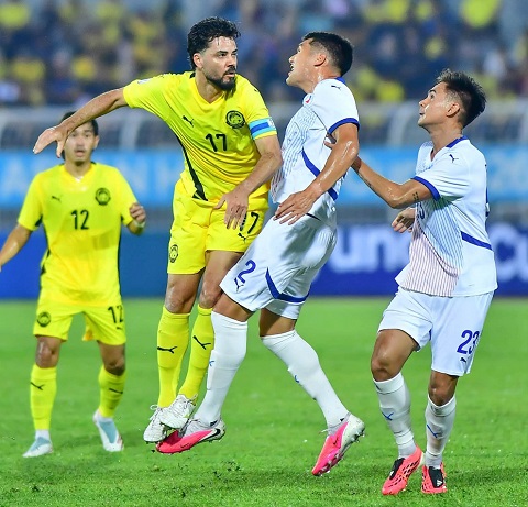 Tiền vệ trung tâm Aguero của Malaysia