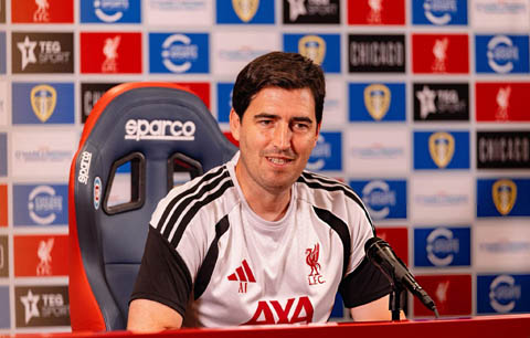 Iraola vẫn cần những quân bài phù hợp cho chiến thuật ở Liverpool - Ảnh: @FullTimeX