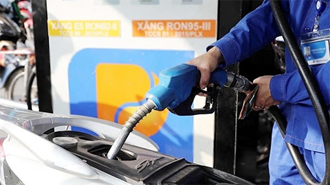 Giá xăng dầu hôm nay 11/8: Giá dầu thế giới tăng mạnh