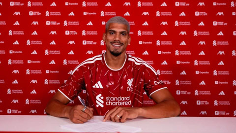 Araujo chính thức ký hợp đồng với Liverpool - Ảnh: @LFC