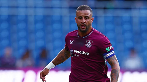Walker không thể giúp Burnley trụ hạng